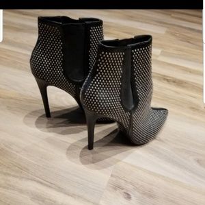 Zara Woman studded ankle Boots black heels